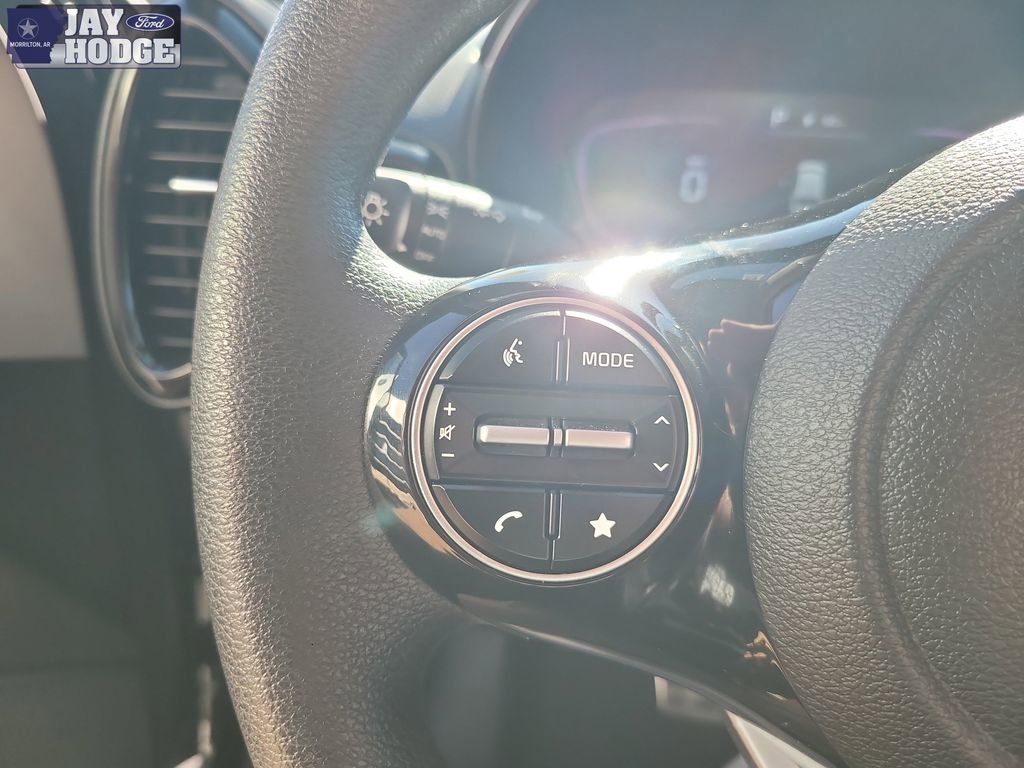 Used 2025 Kia Soul S image 17