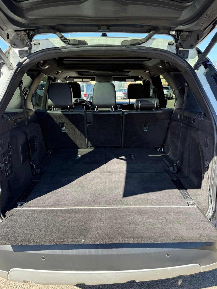 Used 2017 Land Rover Discovery HSE AWD/4WD image 20