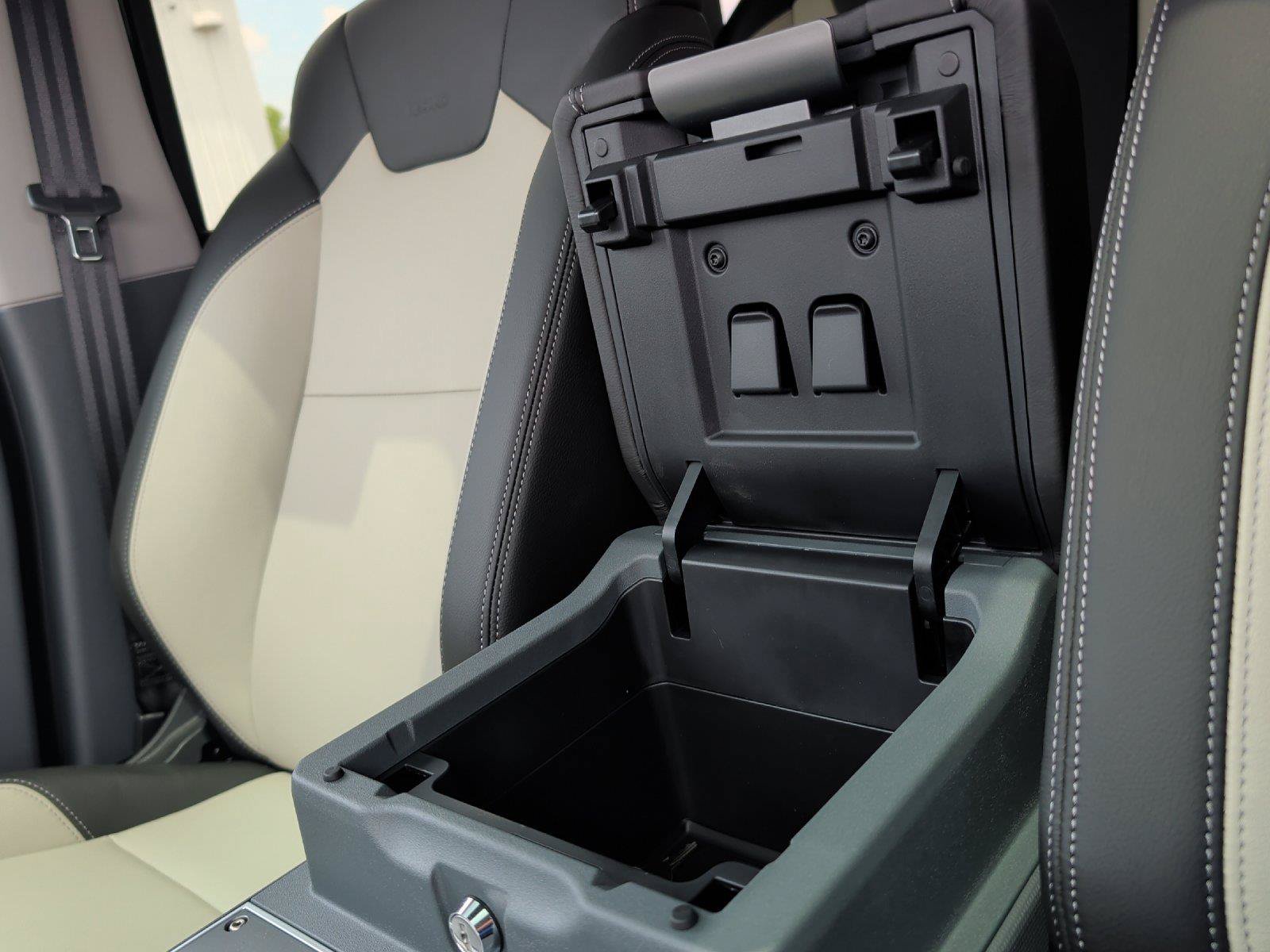 New 2025 INEOS Grenadier Station Wagon AWD/4WD image 29