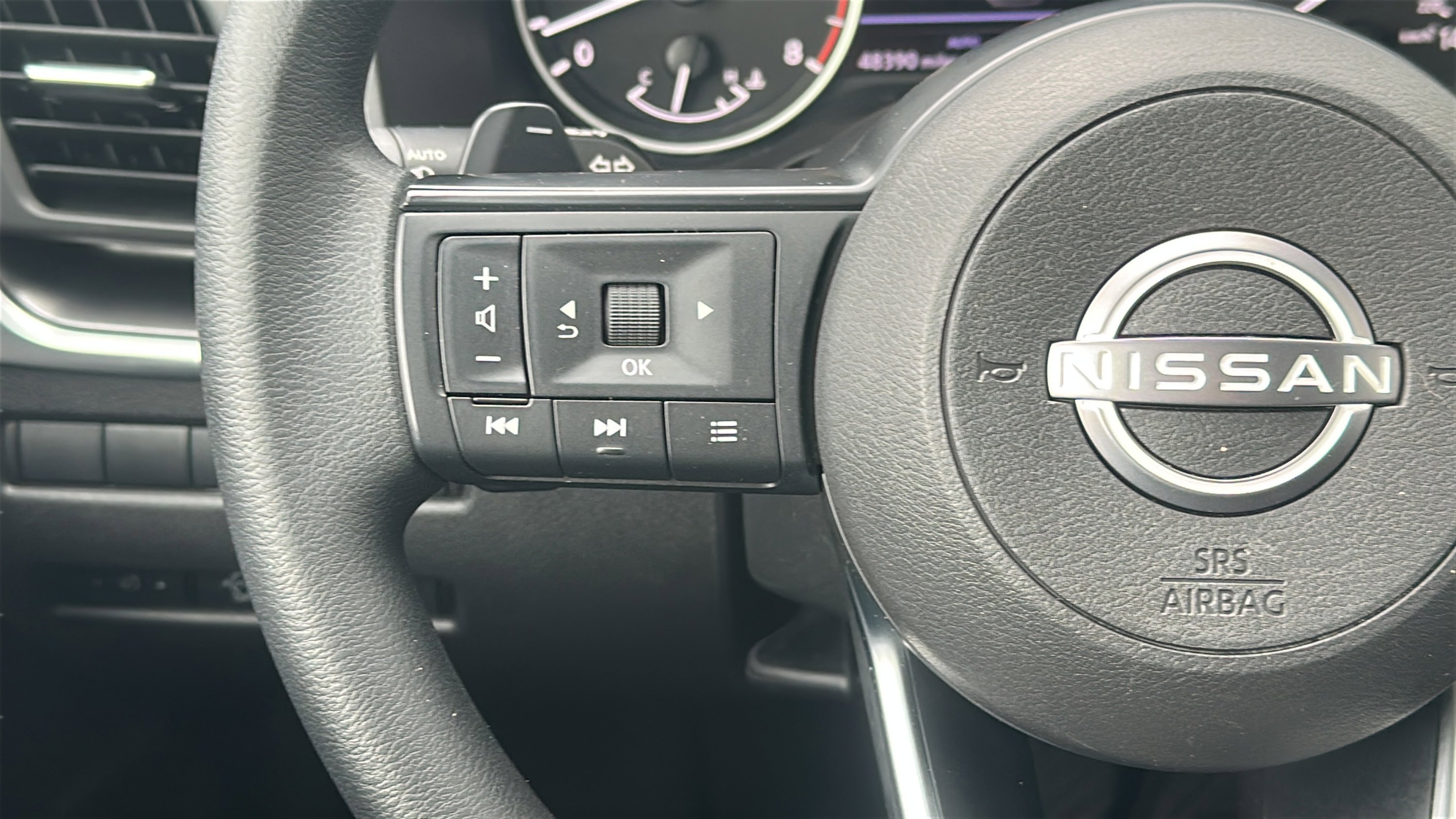 Used 2024 Nissan Rogue SV AWD/4WD image 11