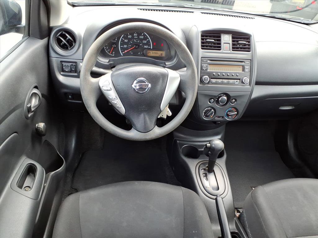 Used 2016 Nissan Versa S FWD image 12