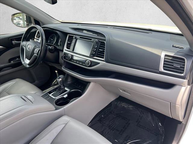 Certified 2017 Toyota Highlander XLE image 23