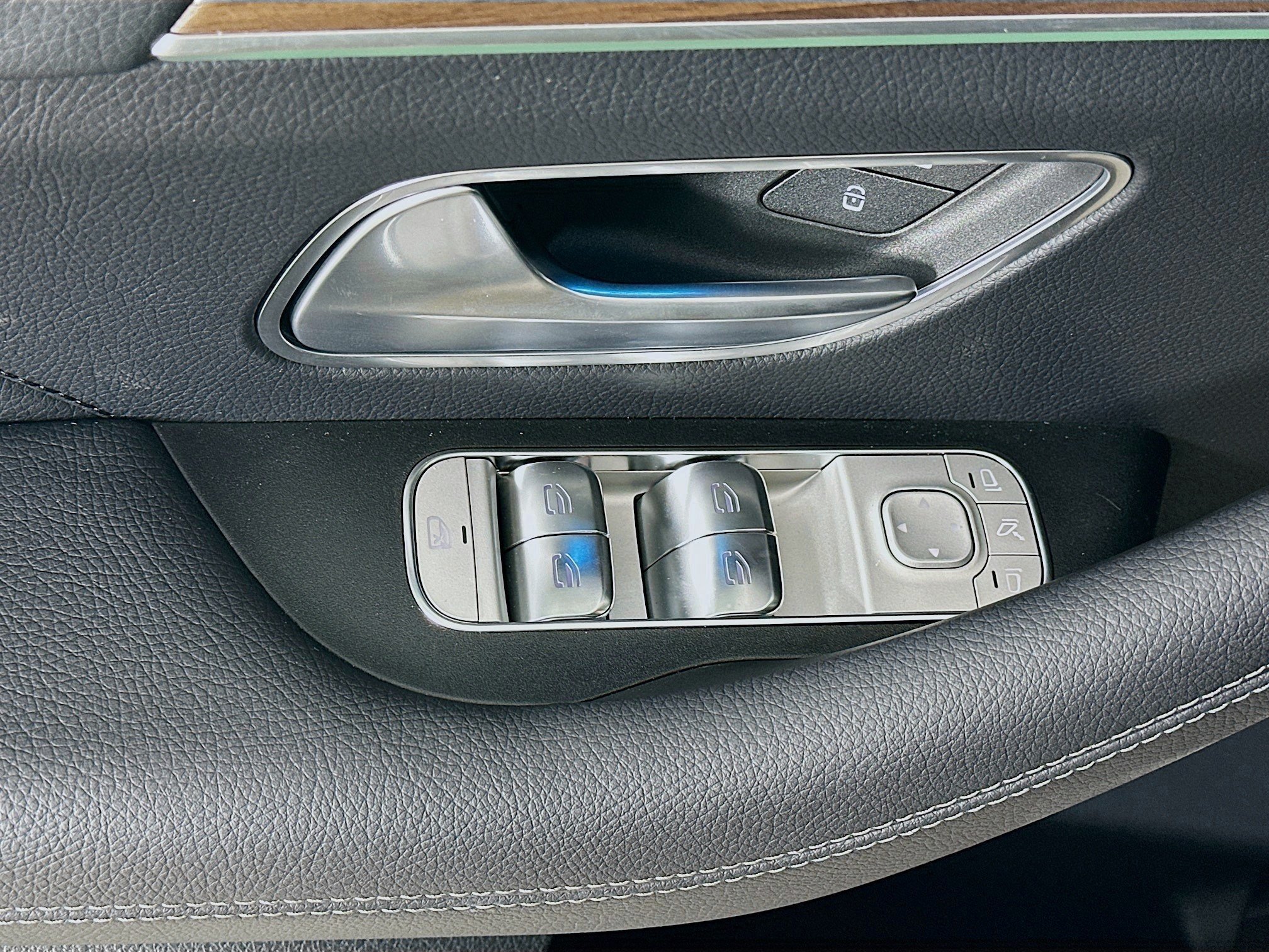 Certified 2026 Mercedes-Benz GLE 350 4MATIC image 23