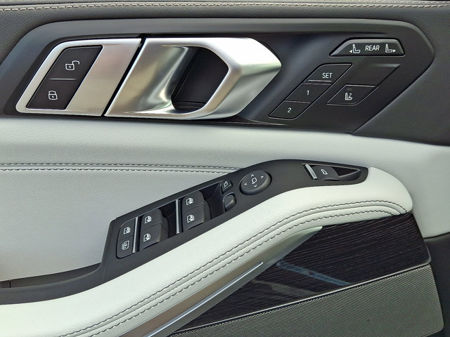 New 2026 BMW X7 xDrive40i w/ M Sport Package image 8