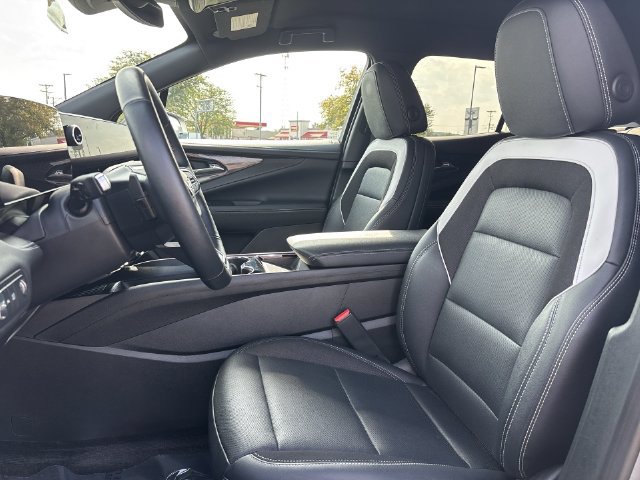 Certified 2025 Chevrolet Blazer EV LT AWD/4WD image 22
