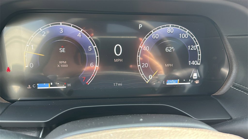 New 2025 Jeep Grand Cherokee Limited w/ Black Appearance Package image 19