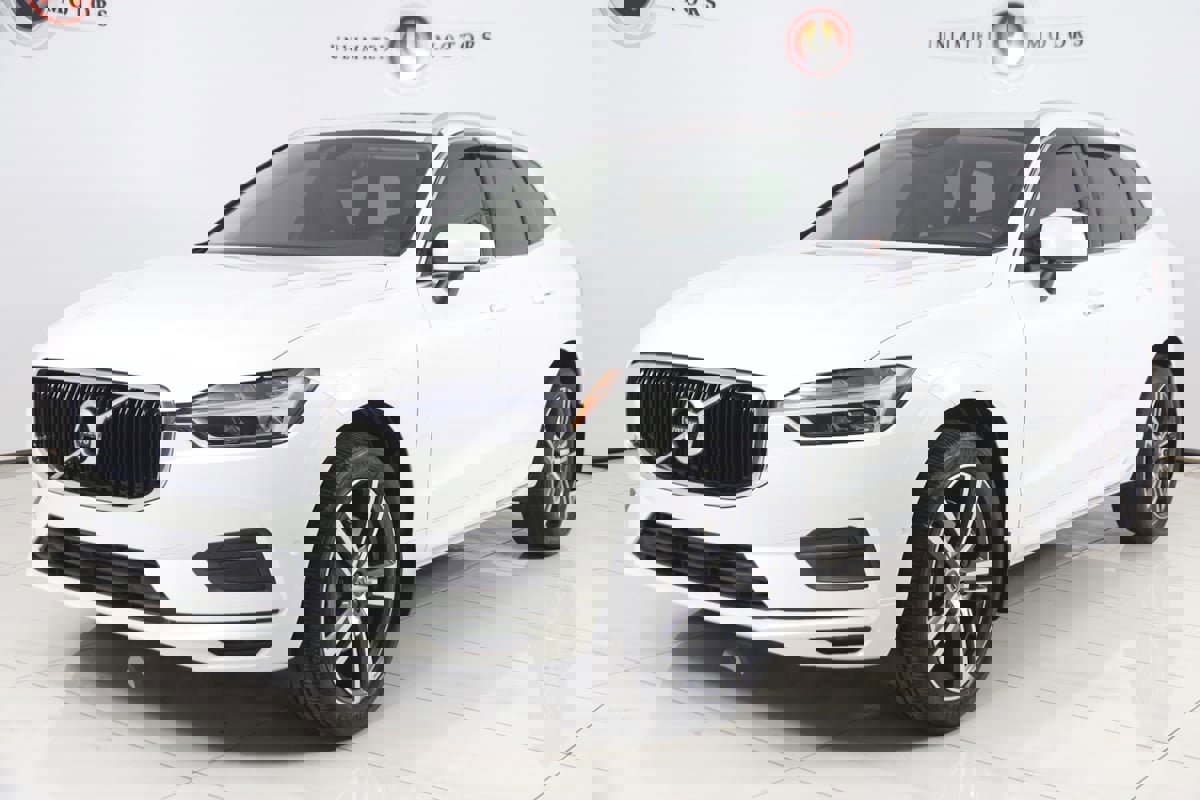 Used 2019 Volvo XC60 T5 Momentum w/ Multimedia Package image 5