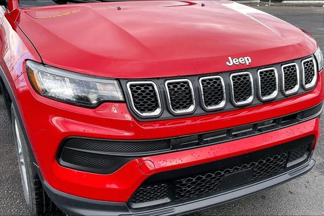Used 2023 Jeep Compass Sport AWD/4WD image 31