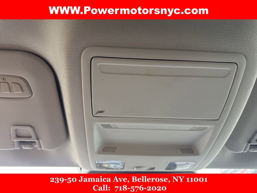 Used 2021 Ford Escape Titanium image 40