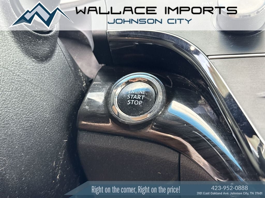 Used 2015 Toyota Avalon XLE Touring FWD image 22