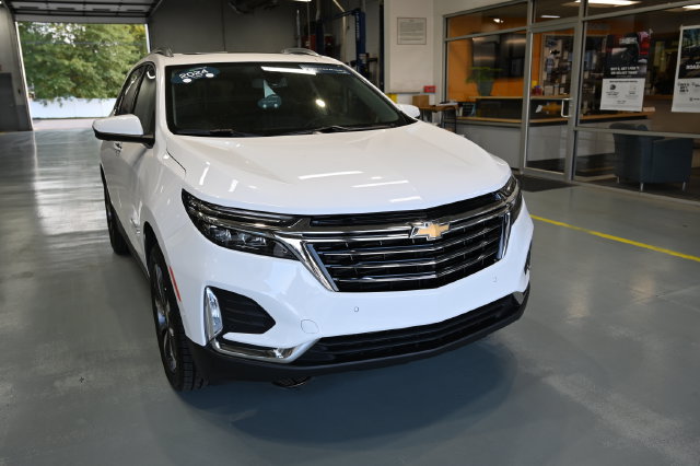 Certified 2024 Chevrolet Equinox Premier AWD/4WD image 3