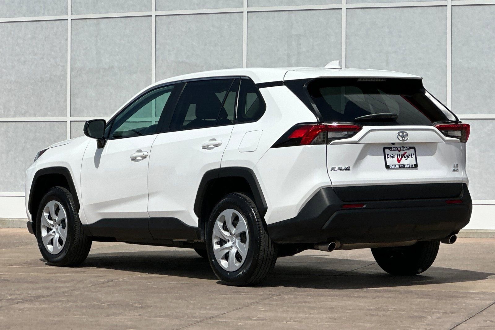 Used 2025 Toyota RAV4 LE image 6