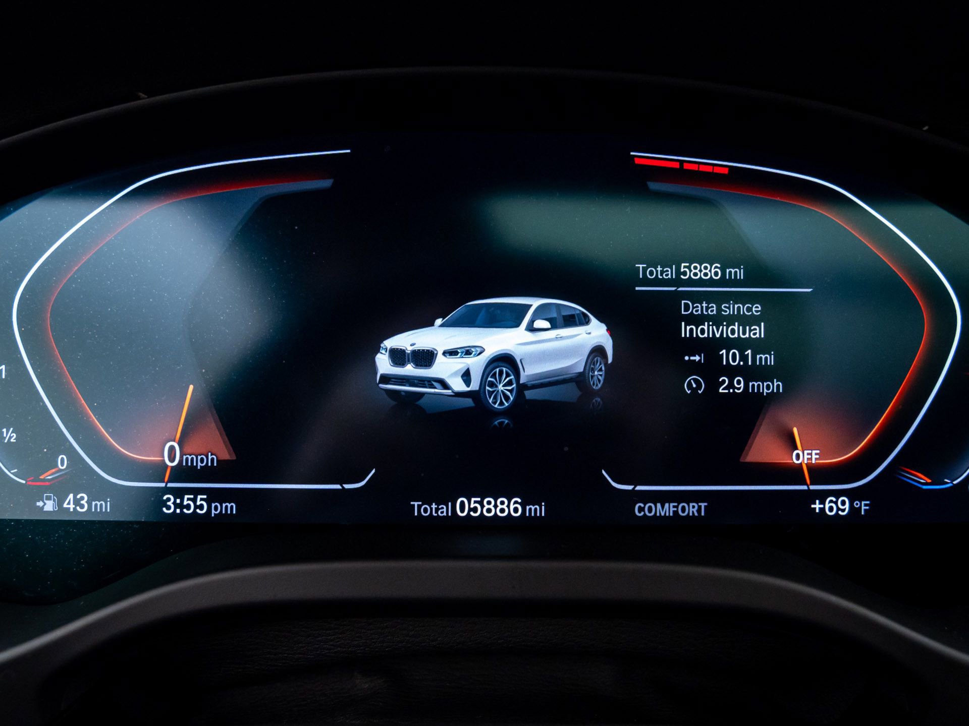 Certified 2025 BMW X4 xDrive30i w/ Premium Package image 22