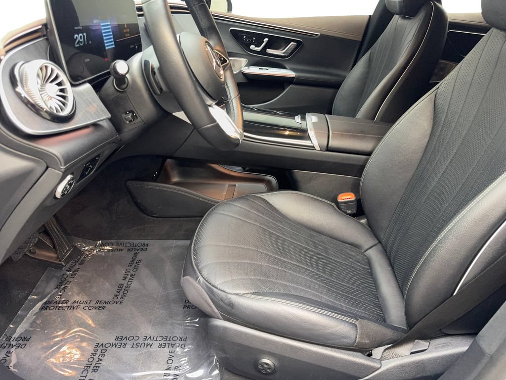 Used 2023 Mercedes-Benz EQE 500 4MATIC Sedan image 27