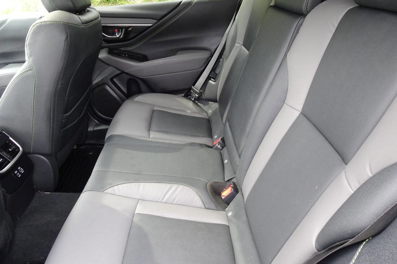 Used 2023 Subaru Outback Onyx Edition AWD/4WD image 18