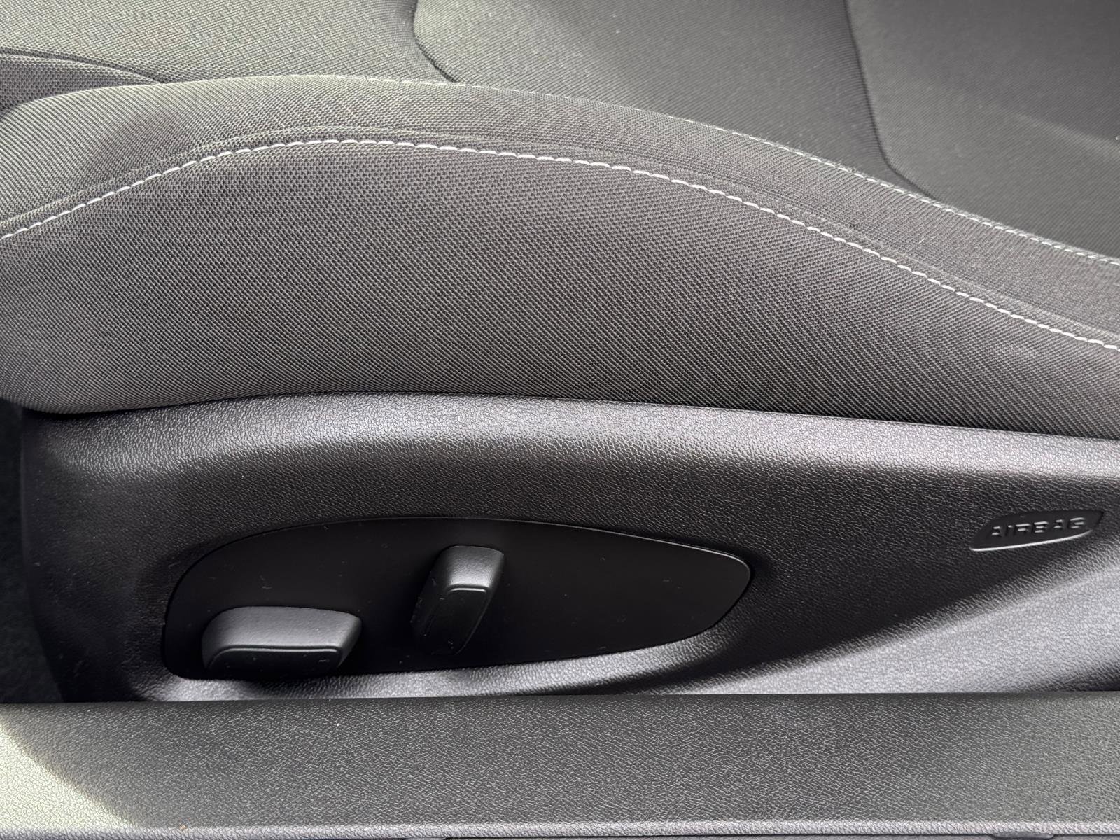 Used 2017 Chevrolet Camaro LT image 13