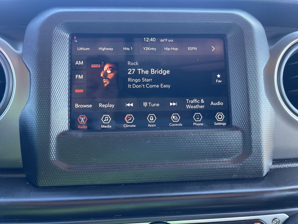 Used 2022 Jeep Wrangler Unlimited Sport image 25