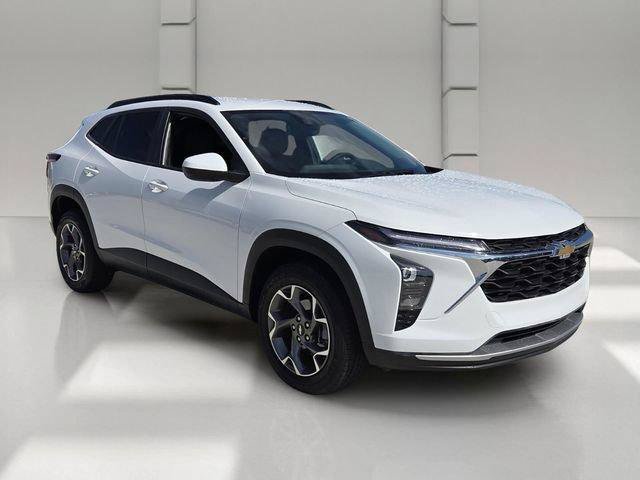 Certified 2024 Chevrolet Trax LT w/ Driver Confidence Package FWD image 7