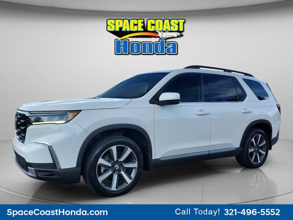 Certified 2023 Honda Pilot Touring image 7