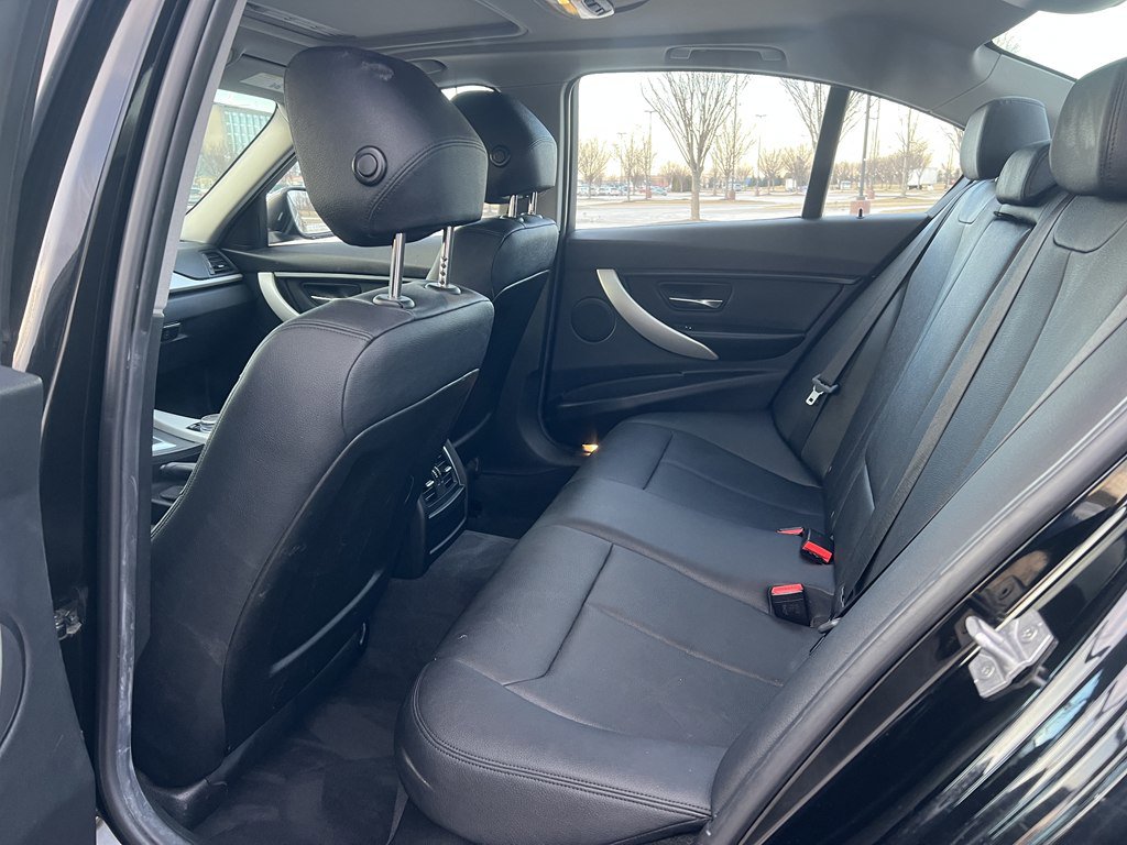 Used 2016 BMW 320i xDrive Sedan image 15