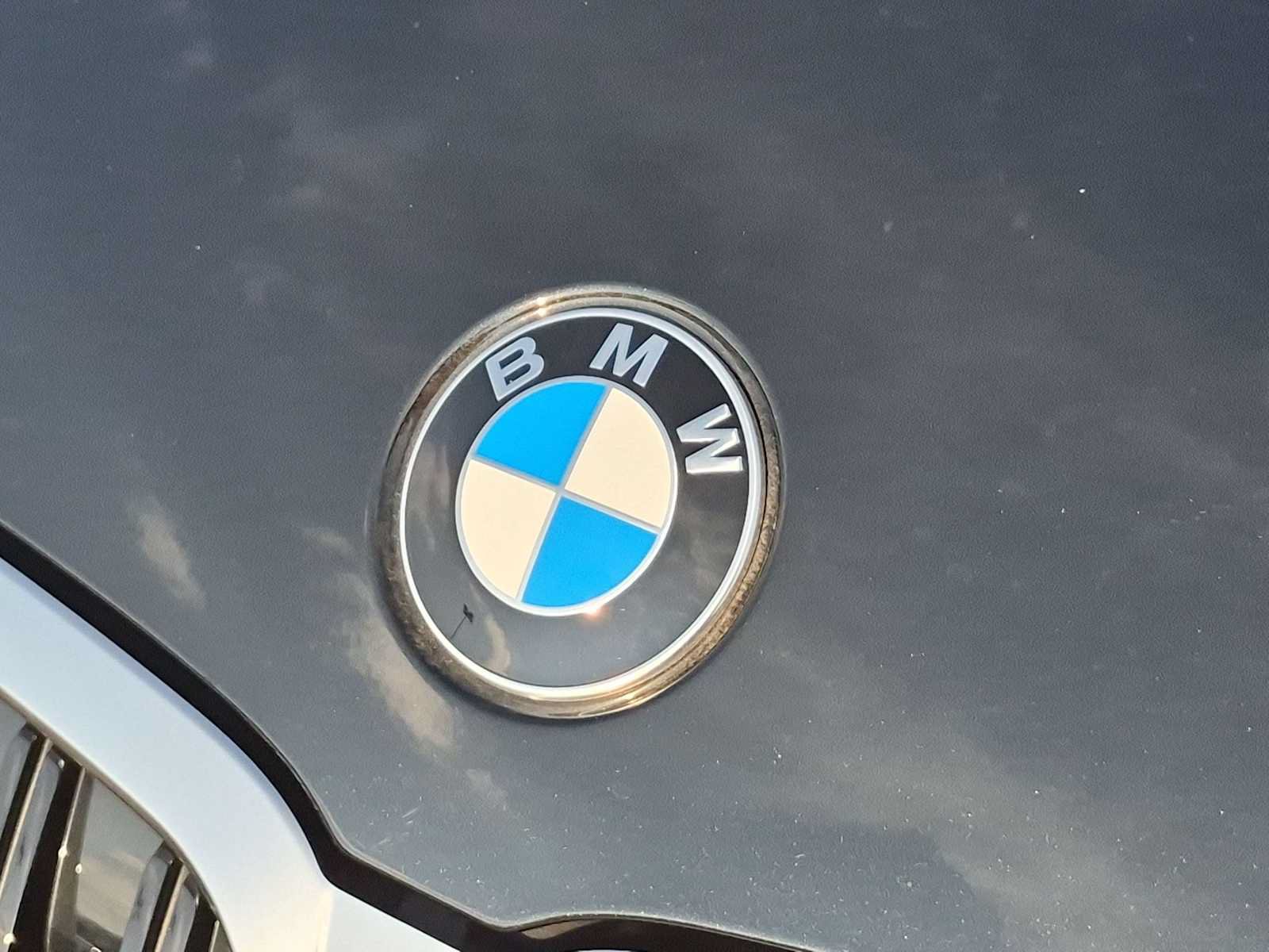 New 2026 BMW 330i Sedan RWD image 12