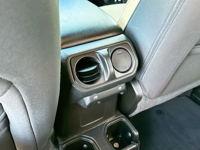 Used 2022 Jeep Wrangler Unlimited Sport image 24