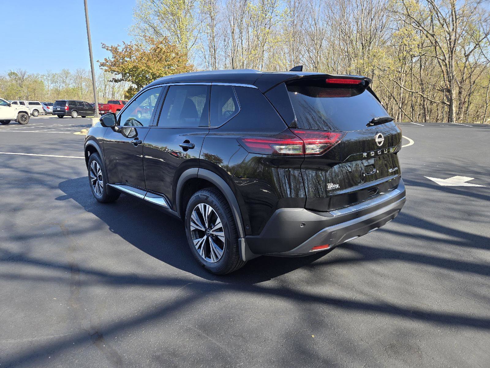 Used 2023 Nissan Rogue SL w/ SL Premium Package AWD/4WD image 6