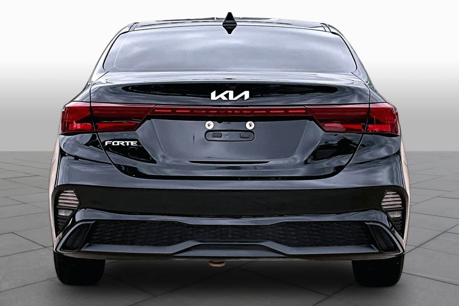 Used 2024 Kia Forte LXS FWD image 5