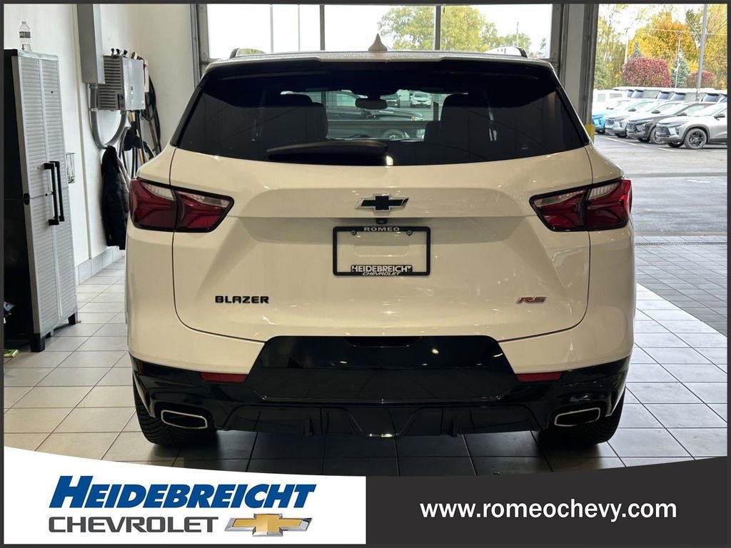Used 2019 Chevrolet Blazer RS w/ Sun and Wheels Package image 4