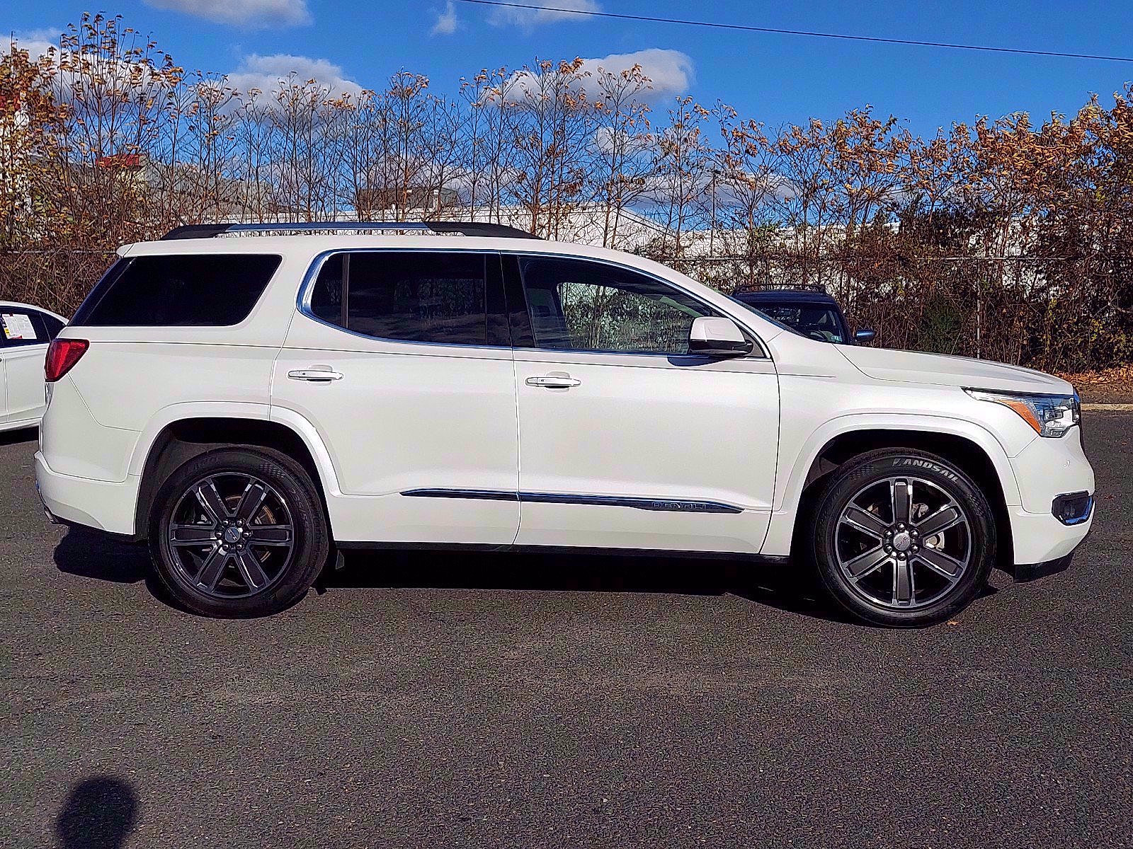 Used 2017 GMC Acadia Denali w/ Technology Package image 7