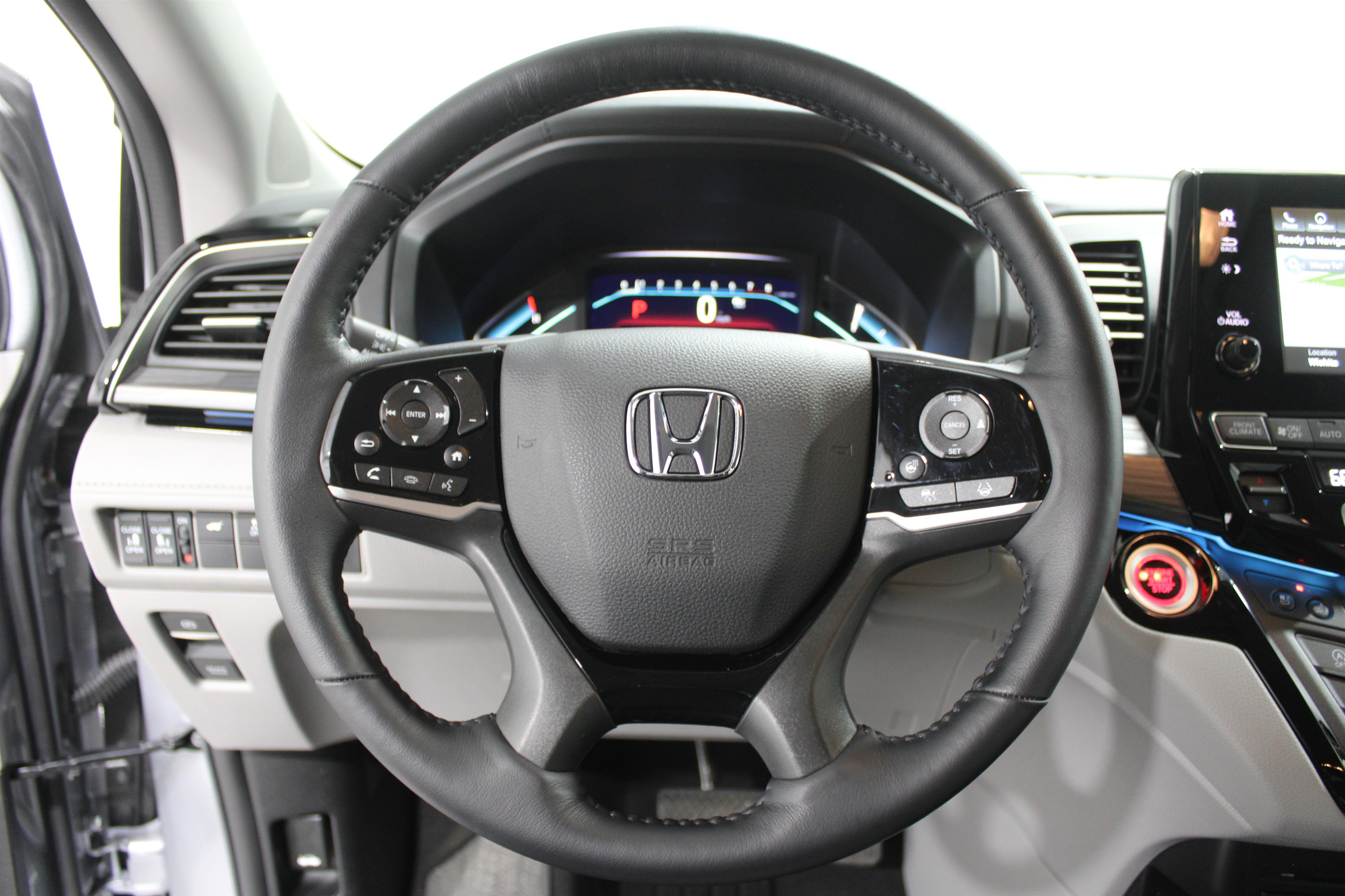 Used 2024 Honda Odyssey Elite image 9