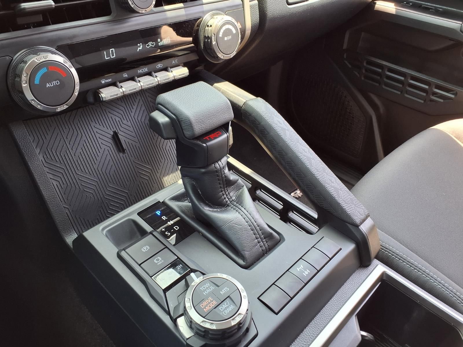 Certified 2025 Toyota Tacoma TRD Off-Road AWD/4WD image 25