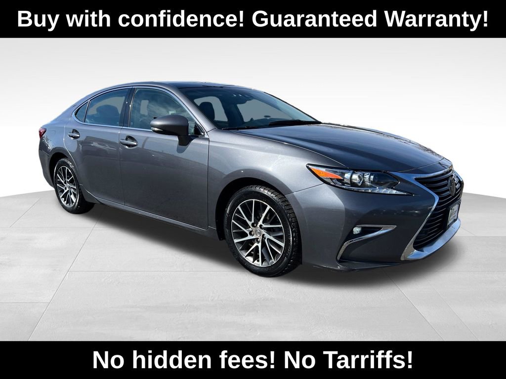 Used 2017 Lexus ES 350 w/ Luxury Package FWD image 1