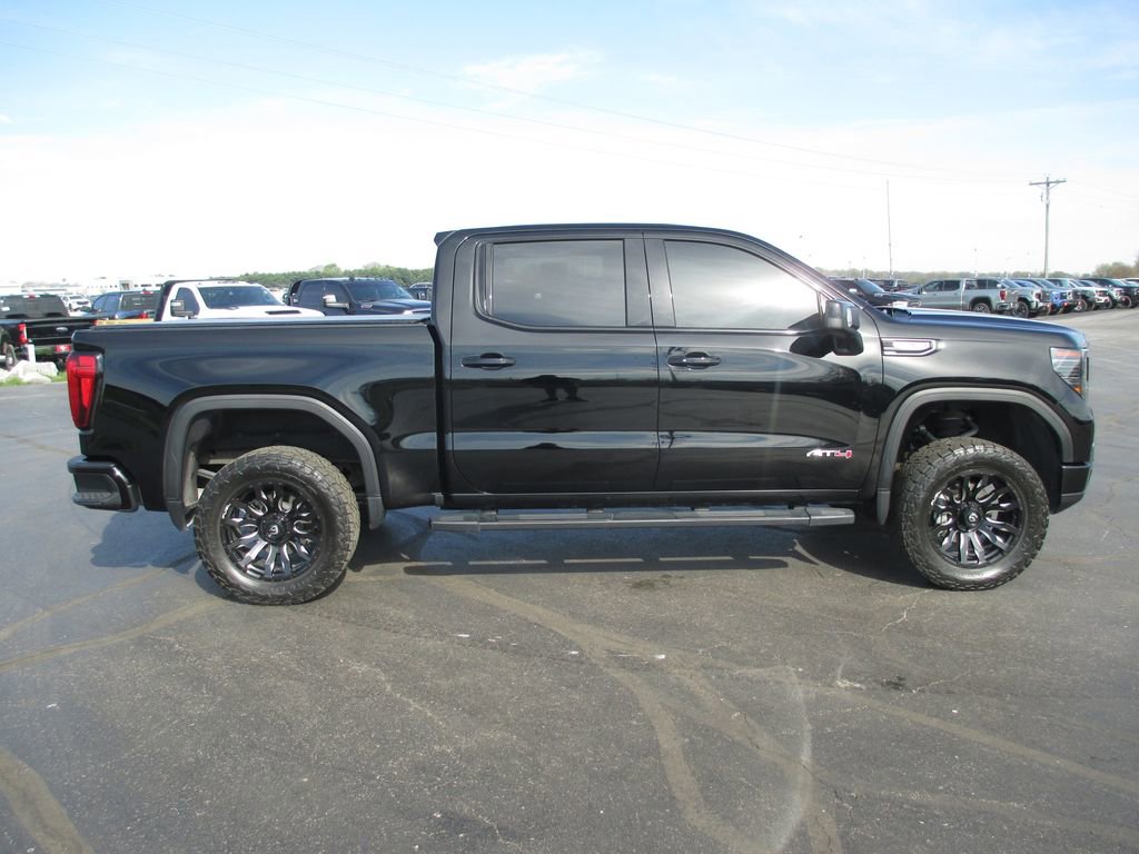 Used 2023 GMC Sierra 1500 AT4 w/ Technology Package image 4