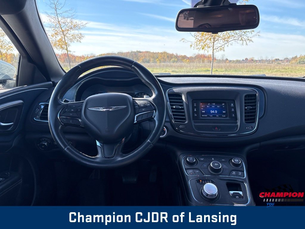 Used 2015 Chrysler 200 S FWD image 2