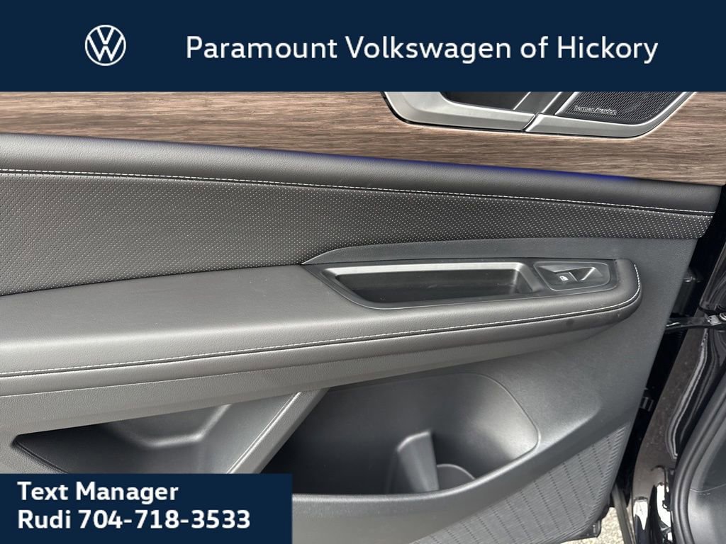 New 2026 Volkswagen Atlas SEL Premium R-Line image 17