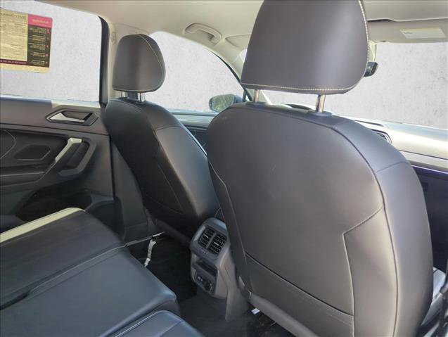 Used 2023 Volkswagen Tiguan SE FWD image 21