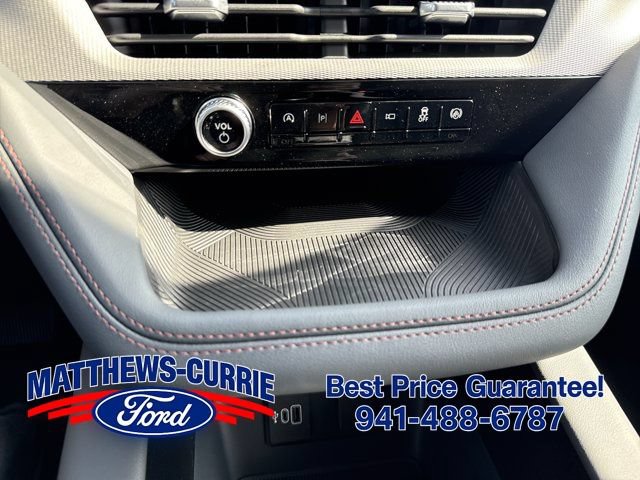 New 2026 Ford Explorer Active w/ Active Comfort Package AWD/4WD image 21
