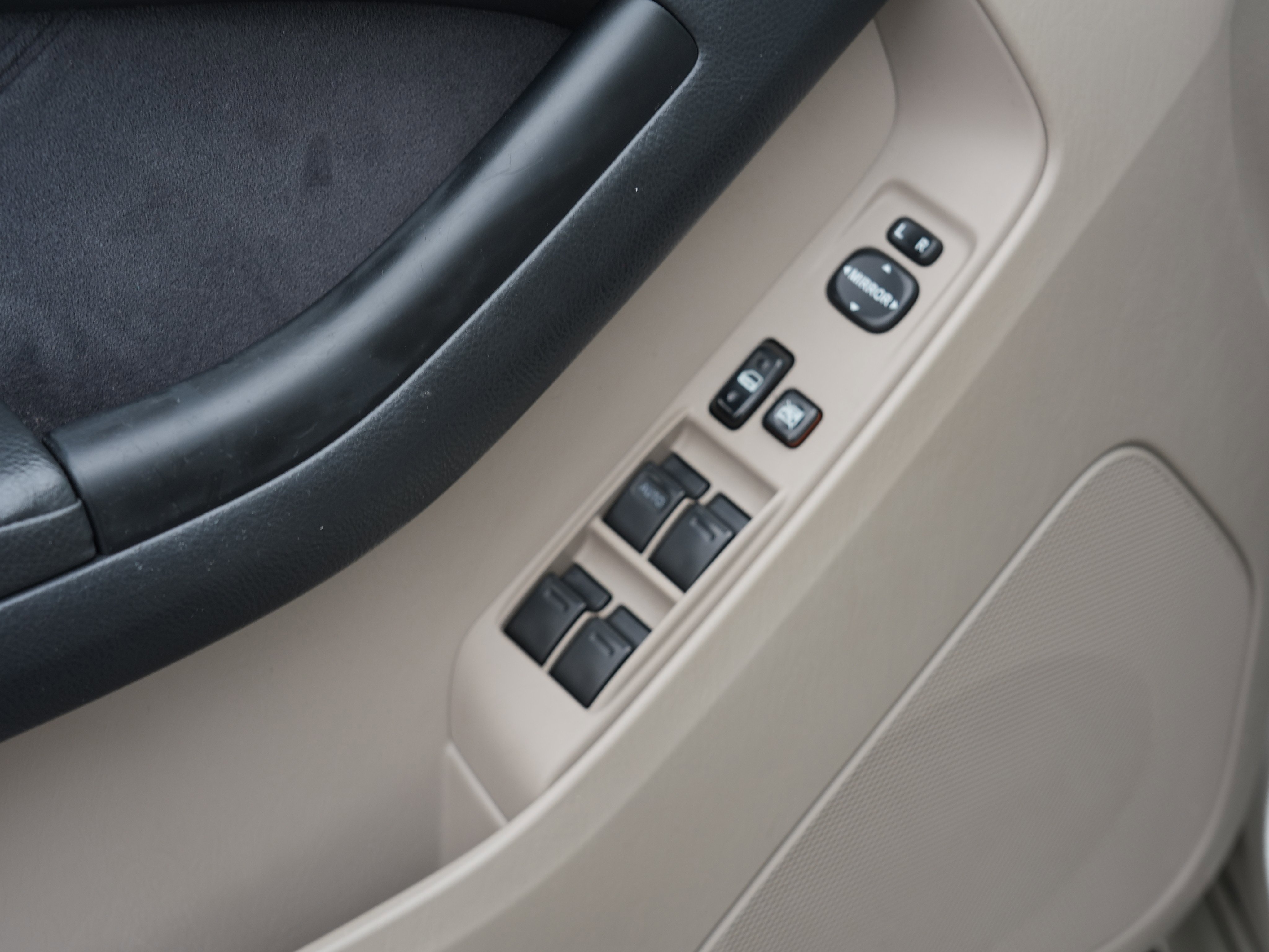 Used 2003 Toyota 4Runner SR5 image 17