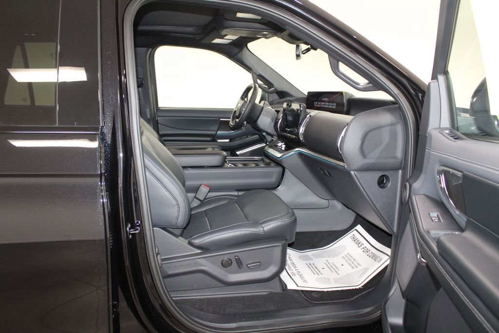 New 2025 Ford Expedition Platinum w/ Stealth Performance Package image 29