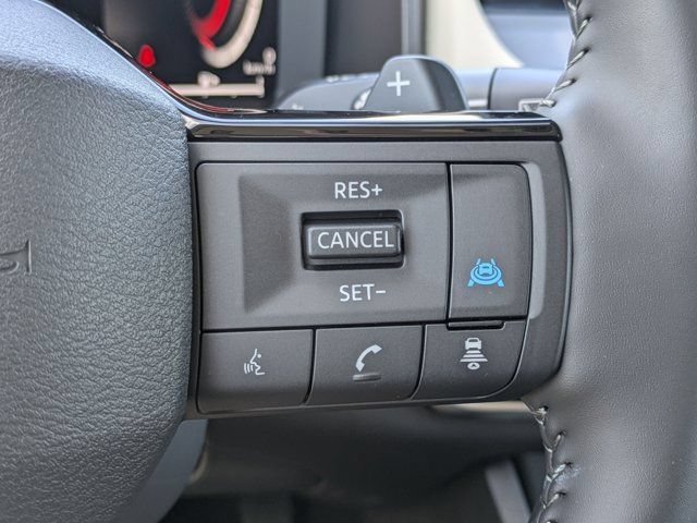 Used 2025 Nissan Rogue SL FWD image 23