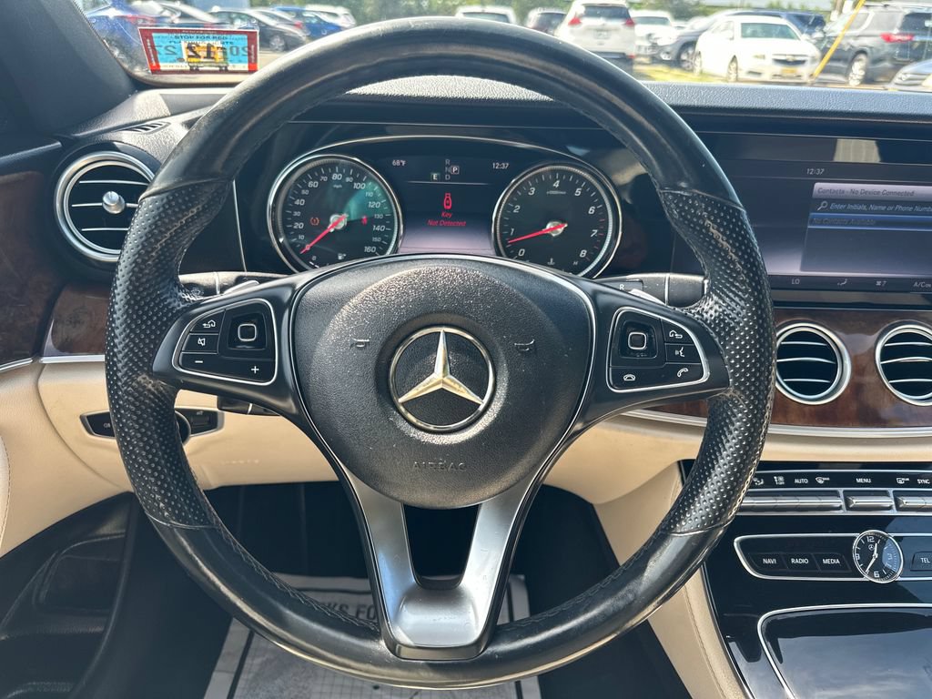 Used 2017 Mercedes-Benz E 300 4MATIC image 27
