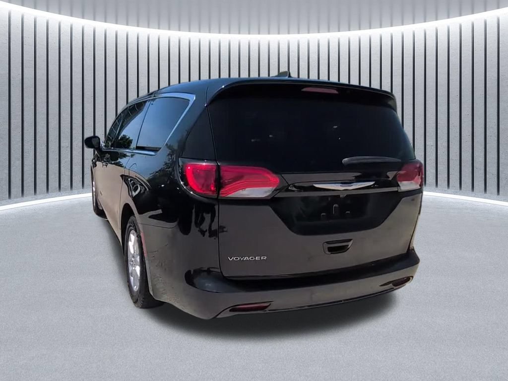 Certified 2023 Chrysler Voyager LX FWD image 13