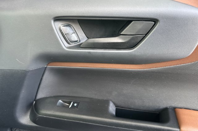 Used 2024 Ford Bronco Sport Outer Banks AWD/4WD image 19