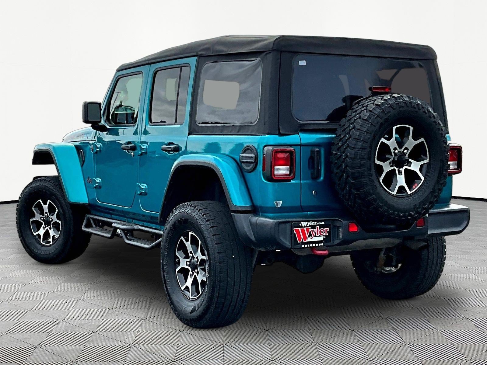 Used 2020 Jeep Wrangler Unlimited Rubicon w/ Cold Weather Group AWD/4WD image 4