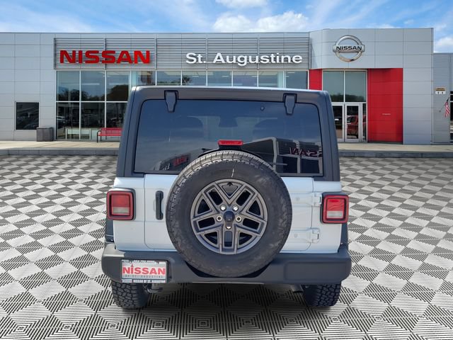 Used 2025 Jeep Wrangler Unlimited Sport AWD/4WD image 3