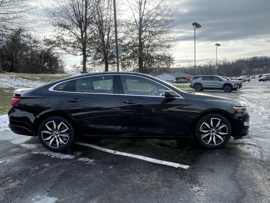 Certified 2023 Chevrolet Malibu RS w/ Driver Confidence Package image 2