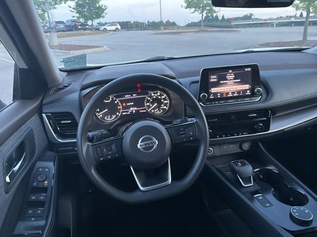 Used 2021 Nissan Rogue SV image 10