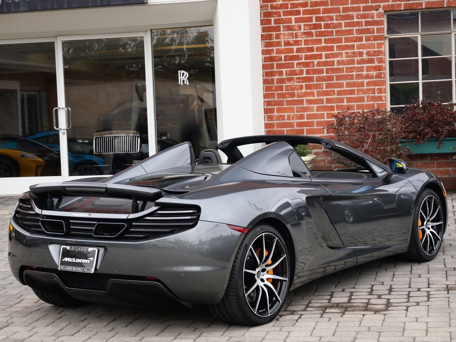 Used 2013 McLaren MP4-12C Spider RWD image 4