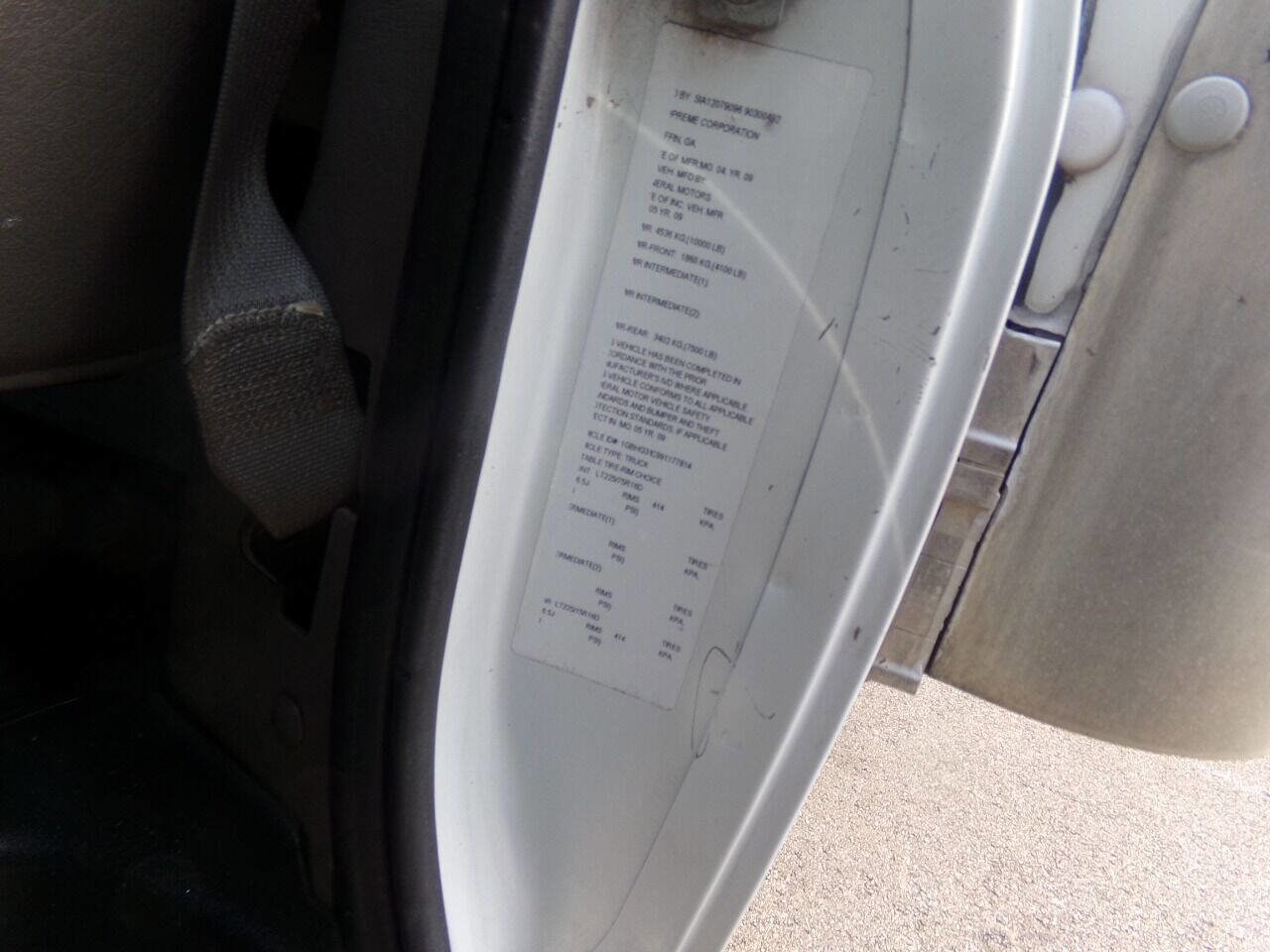 Used 2009 Chevrolet Express 3500 image 26